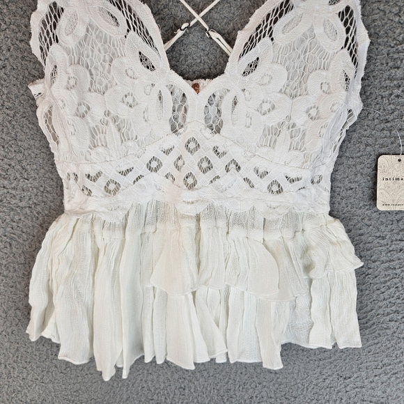 Free People Intimately White Adella Lace & Ruffle Cami Sz S Smocked Adj Straps - Picture 5 of 13